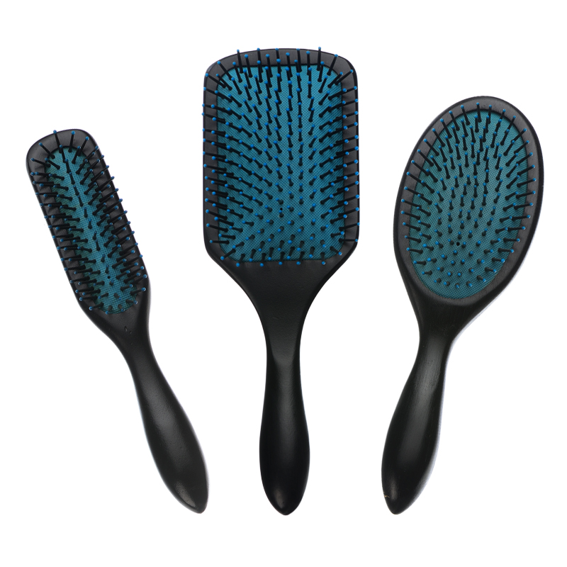 Paddelb&uuml;rste aus 100 % Naturholz mit blauem Kissen